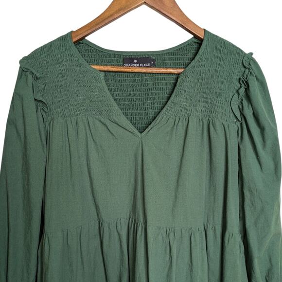 Tuckernuck Pomander Place Ceci Smocked Tiered Dress Medium Jaguar Green L/S - Picture 2 of 9